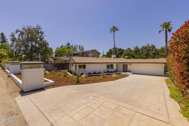 1853 Country Place, Ojai CA: https://media.crmls.org/mediaz/45f7e954-1420-4909-9d14-ccb31ceb6c2c.jpg