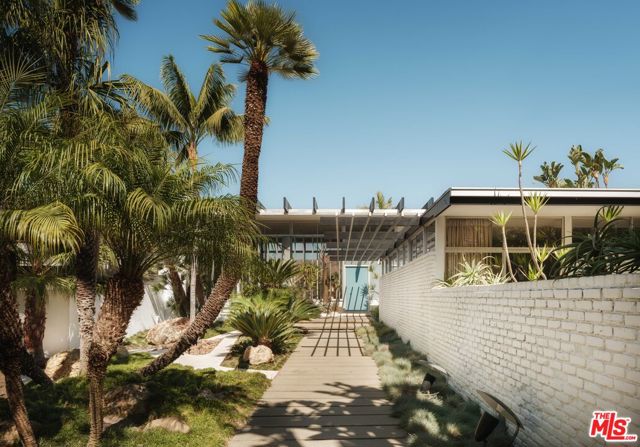 Details for 1911 La Mesa Drive, Santa Monica, CA 90402