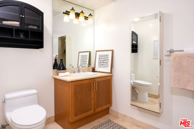 2 Bed Home for Sale in Playa del Rey, California