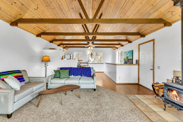 52365 Pine Ridge Road, Idyllwild CA: https://media.crmls.org/mediaz/45fab916-4630-45bf-90fa-324ac381398e.jpg