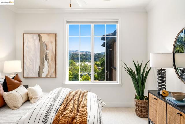 1800 Alma, Walnut Creek CA: https://media.crmls.org/mediaz/45fae88f-0d82-42e9-8b25-5f87e3712a64.jpg