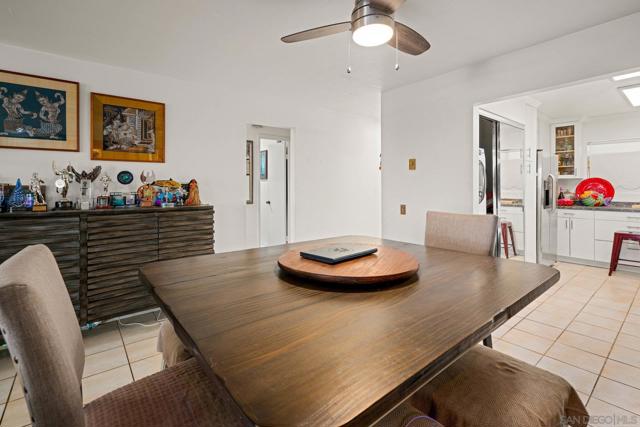 2540 Clairemont Dr, San Diego CA: https://media.crmls.org/mediaz/45fb1e23-3b29-4393-b9b5-5c9f9ce39ed0.jpg