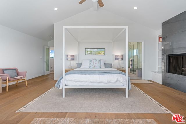 8221 Delgany Avenue, Playa del Rey CA: https://media.crmls.org/mediaz/45fb3d59-7087-4e4f-8609-06fec505960a.jpg