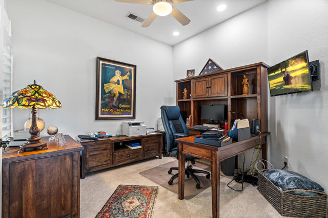 80474 Muirfield Drive, Indio CA: https://media.crmls.org/mediaz/45fc5f59-1866-44cb-8d6f-f7b1a3fee583.jpg