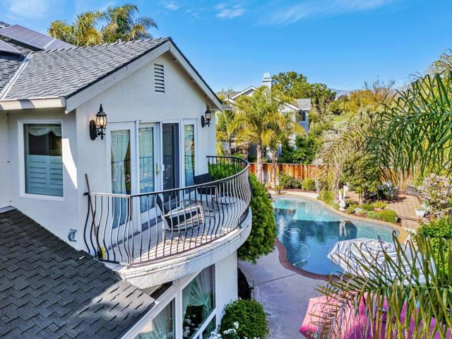 290 Bonnie Lane, Hollister CA: https://media.crmls.org/mediaz/45fca9fe-876b-4b17-a190-1ee3d2633354.jpg
