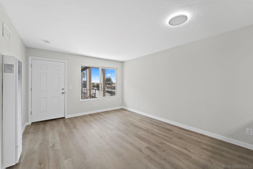 239 50th St - photo 9