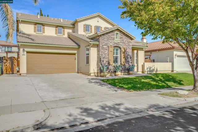 1411 Granite Creek Dr, Patterson CA: https://media.crmls.org/mediaz/45fd56d7-5c60-4b5b-be2d-bcb275a2f931.jpg