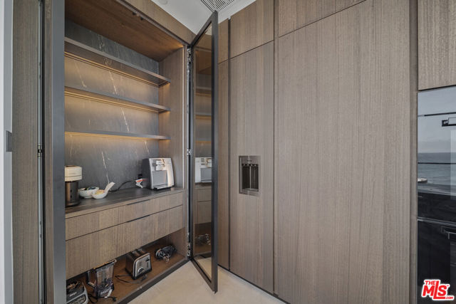 18954 Pacific Coast Highway, Malibu CA: https://media.crmls.org/mediaz/45fe0e5c-95ec-4f8a-9c40-d6ac62fd497f.jpg