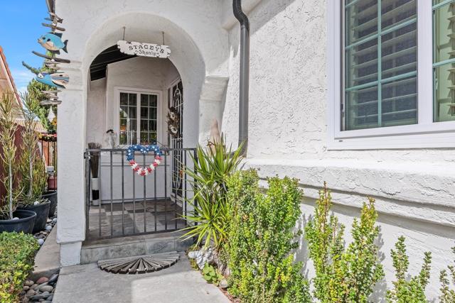 2175 Castilla Way, Oceanside CA: https://media.crmls.org/mediaz/45fef8da-8244-4de3-8679-e21cb880245e.jpg