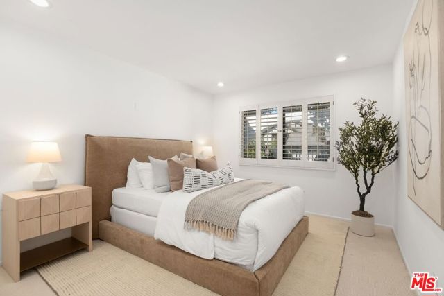 3018 Nicada Drive, Los Angeles CA: https://media.crmls.org/mediaz/45ff1334-1224-4231-af39-e54dbd03feae.jpg