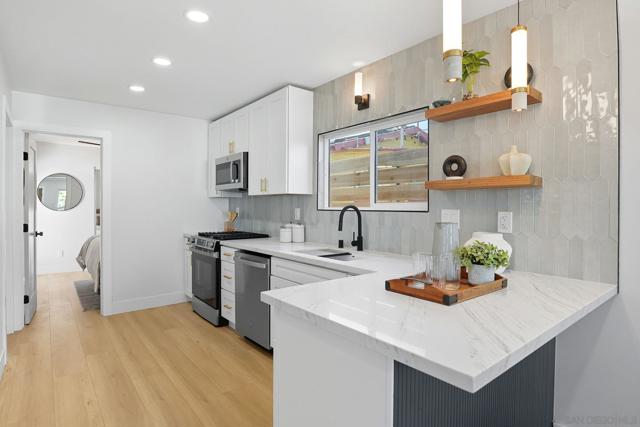 Image 2 of 16 For 3621 Collier Ave.