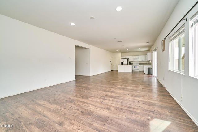 Detail Gallery Image 14 of 62 For 3193 Quarry Dr, Jurupa Valley,  CA 92509 - 4 Beds | 3 Baths