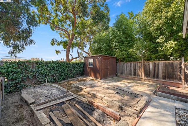 36092 Blair Pl, Fremont CA: https://media.crmls.org/mediaz/460082c2-9087-49e6-913d-d806df20a138.jpg