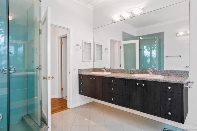 1865 Soledad Ave, La Jolla CA: https://media.crmls.org/mediaz/46015e12-3e9b-40d0-be6c-2f3d95b18f9f.jpg