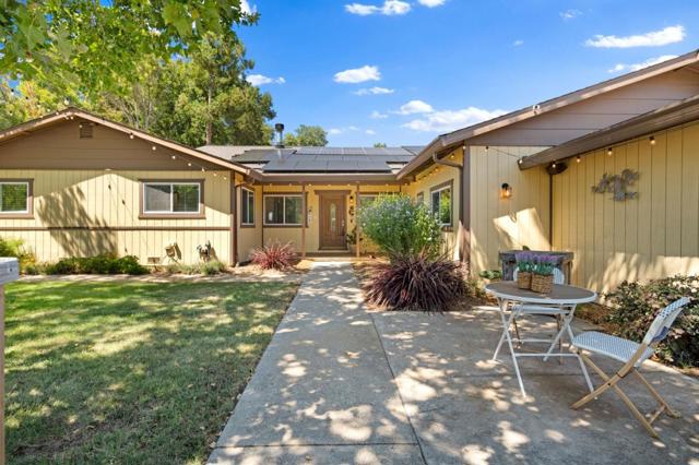 9430 Burchell Road, Gilroy CA: https://media.crmls.org/mediaz/4602683a-3edc-445d-904d-bce62b319ddf.jpg