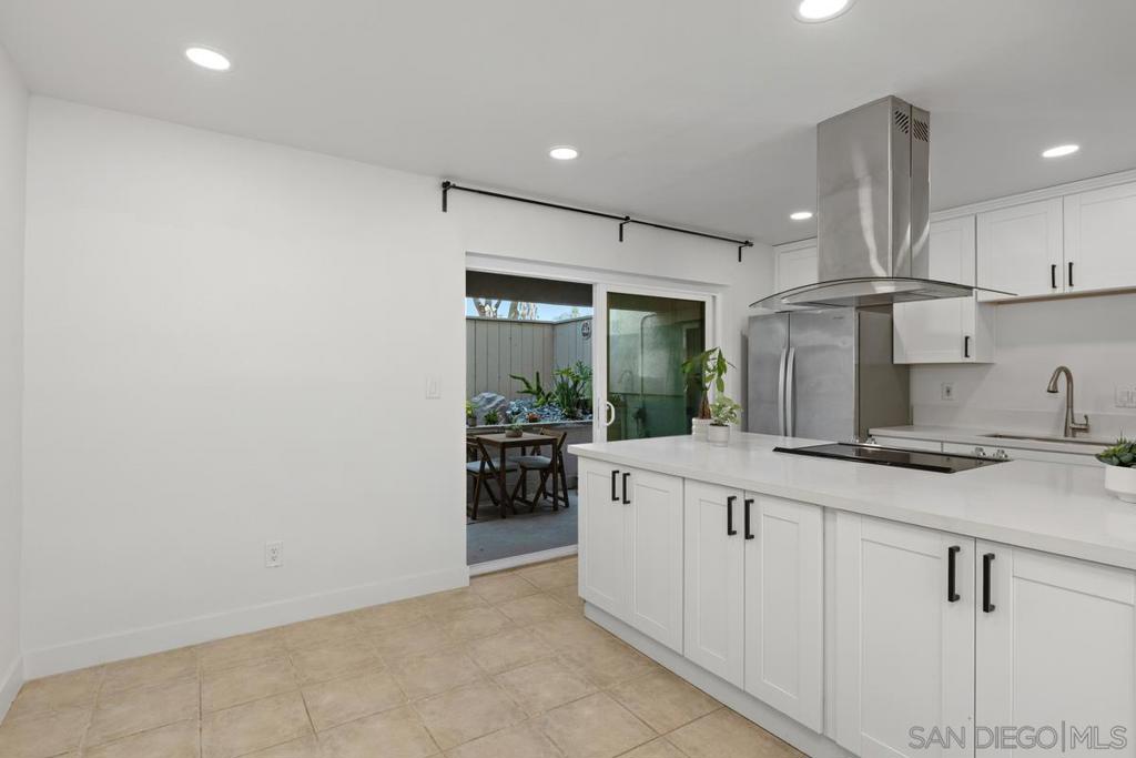 MLS #250037555SD image #6