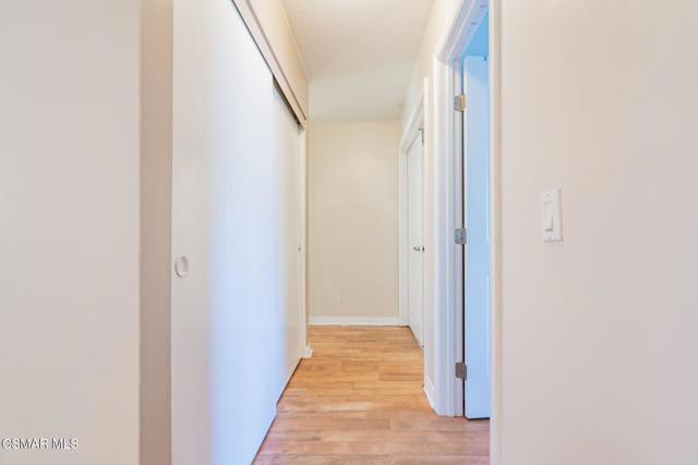 1642 Cayton Avenue, Simi Valley CA: https://media.crmls.org/mediaz/46035677-90ab-4f48-8aa1-a43b69b26743.jpg