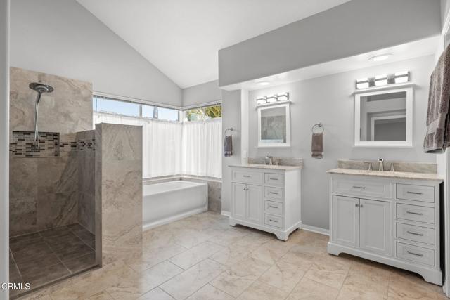 2106 Fox Den Court, Oxnard CA: https://media.crmls.org/mediaz/4603845a-dff3-4877-b883-d16eeb058e2e.jpg