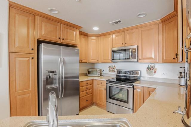 49002 Cinnamon Fern, Fremont CA: https://media.crmls.org/mediaz/4604a3d9-b48f-42c7-ab0a-e8ec9b90ab5d.jpg