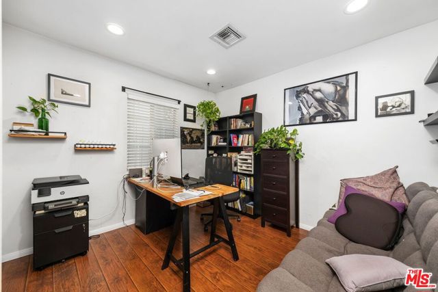 13280 Raven Street, Sylmar CA: https://media.crmls.org/mediaz/4605cf28-153b-4f63-90aa-a3a552fa6a4a.jpg