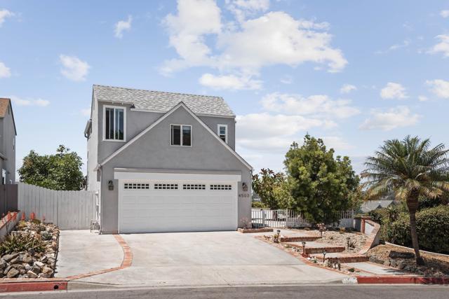 4503 Carnaby, Carlsbad CA: https://media.crmls.org/mediaz/4606ad78-2514-4555-beab-293d1aa74c09.jpg