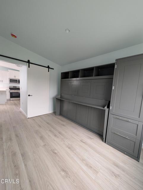 2220 Joyce Place, Oxnard CA: https://media.crmls.org/mediaz/4606fa2b-3e4a-4c9a-a60d-a983fa01e520.jpg