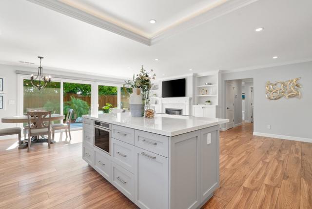 325 Crestview Drive, Santa Clara CA: https://media.crmls.org/mediaz/46075c0a-5780-4cde-b529-3b1b4a38483d.jpg