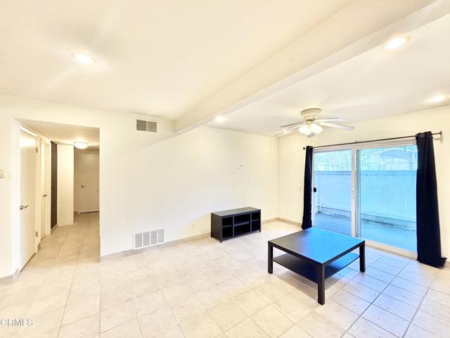 1300 Saratoga Avenue, Ventura CA: https://media.crmls.org/mediaz/4607784d-baae-4ce7-a223-2ba227731994.jpg