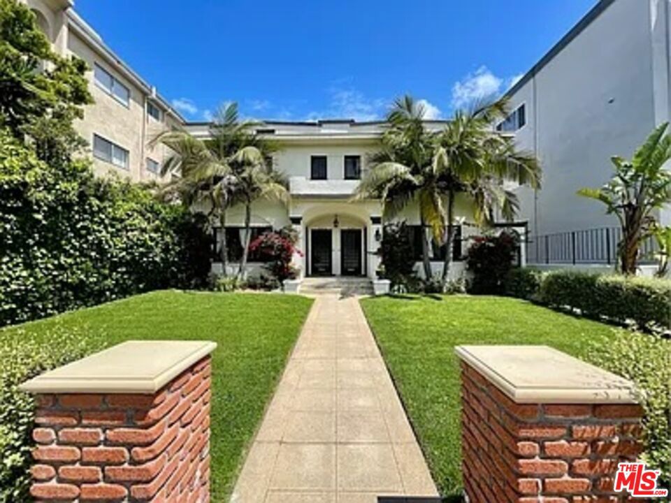 837 W 5th Street