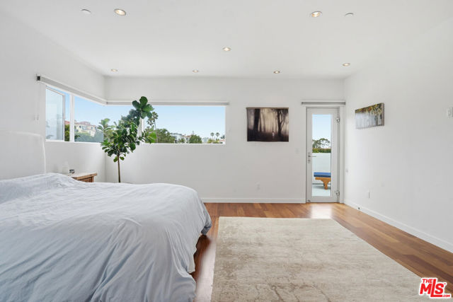 512 Irena Avenue, Redondo Beach, California 90277, 5 Bedrooms Bedrooms, 0 ,3 BathroomsBathrooms,Residential,For Sale,Irena,0,26860787