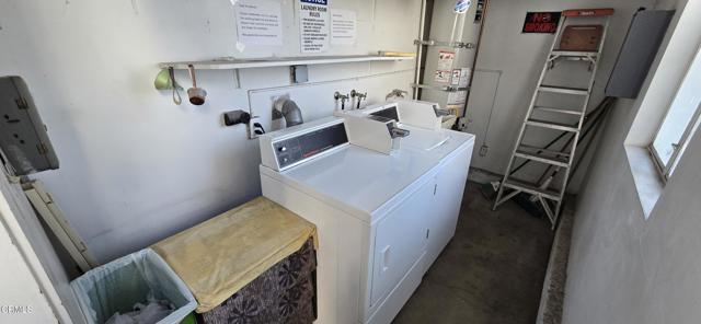 Detail Gallery Image 24 of 26 For 1483 N Altadena Dr, Pasadena,  CA  - 2 Beds | 1 Baths