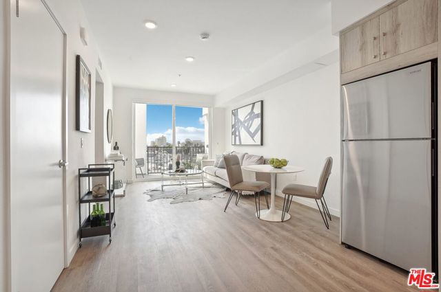 222 N Alvarado, Los Angeles CA: https://media.crmls.org/mediaz/460a1911-fc20-4aa8-af85-1086b118efe2.jpg