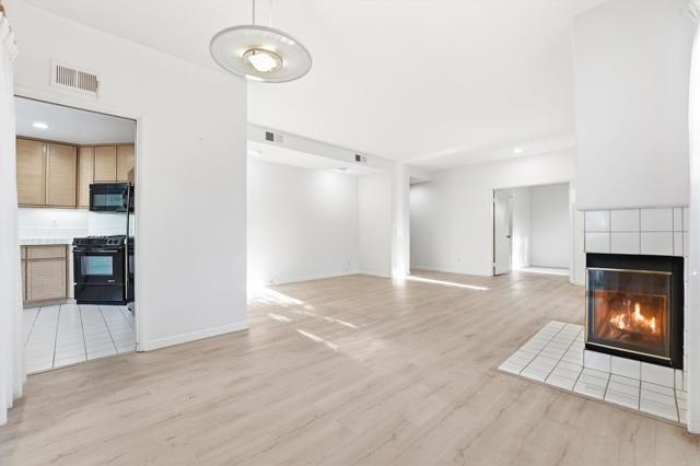 Detail Gallery Image 8 of 32 For 63 Encantado Canyon, Rancho Santa Margarita,  CA 92688 - 2 Beds | 2 Baths