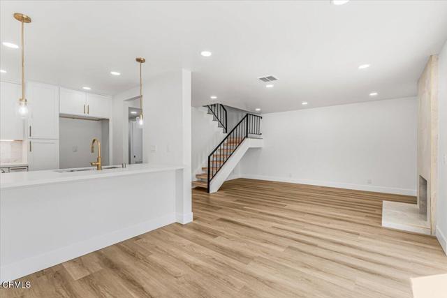 Detail Gallery Image 6 of 20 For 1314 Gina Dr, Oxnard,  CA 93030 - 3 Beds | 2/1 Baths