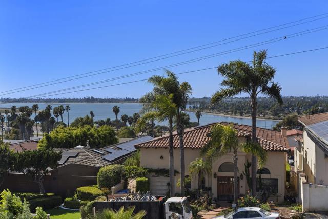 Detail Gallery Image 32 of 72 For 2841 Lloyd Street, San Diego,  CA 92117 - 5 Beds | 3/1 Baths