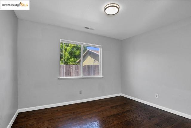 2740 14Th St, San Pablo CA: https://media.crmls.org/mediaz/460ccc7c-bac6-48f6-b34c-d1ae65d831ed.jpg