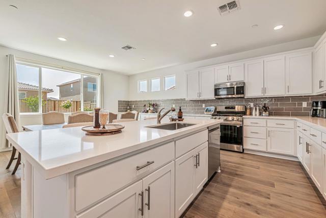 5390 Clauzetto Way, Antioch CA: https://media.crmls.org/mediaz/460d5190-58b4-4083-8586-1cab79824acc.jpg