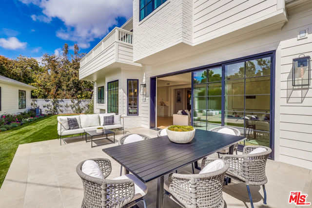 Drew Fenton | 427 N Bundy Drive Los Angeles CA | MLS: 7182819
