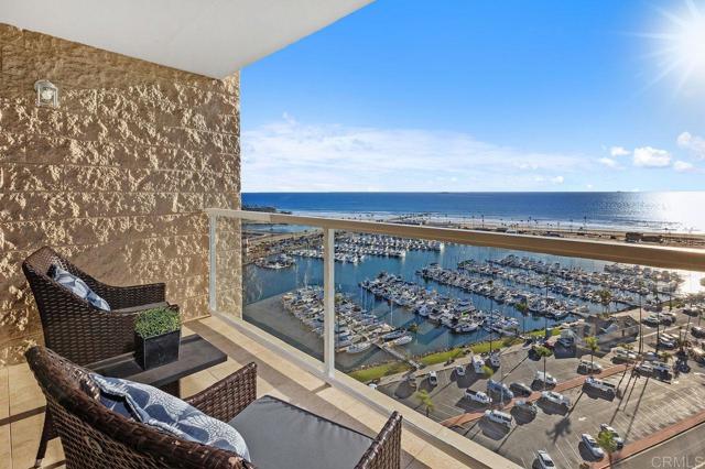 1200 Harbor N, Oceanside CA: https://media.crmls.org/mediaz/460e7a5d-d06d-46bf-ac43-691b55ffebb7.jpg