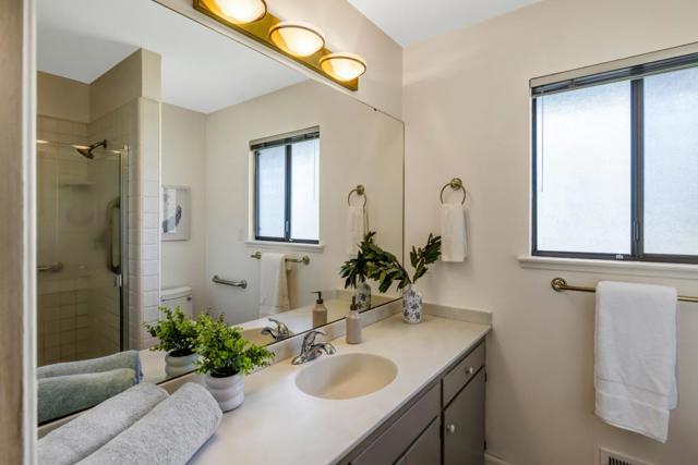 981 Sierra Madre Drive, Salinas CA: https://media.crmls.org/mediaz/460f0329-fe74-4c3f-be64-066e034ad3d4.jpg