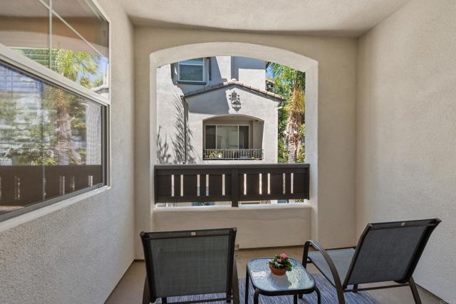 2454 Antlers Way, San Marcos CA: https://media.crmls.org/mediaz/460f8785-1b60-4e1e-bcf5-3684ceac2614.jpg