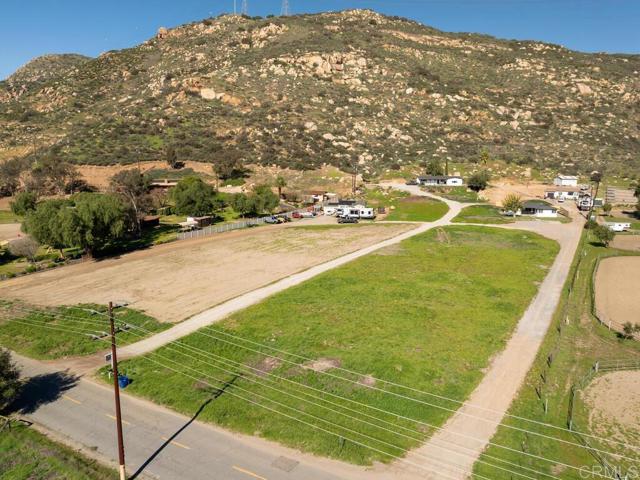 Detail Gallery Image 36 of 54 For 13508 Willow Rd, Lakeside,  CA 92040 - 3 Beds | 1 Baths