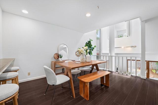 366 Sierra Vista Avenue, Mountain View CA: https://media.crmls.org/mediaz/4611dce9-cc4b-4dc4-ac9c-c20b029907c6.jpg