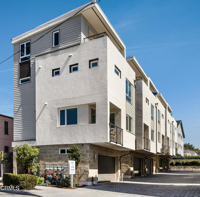 Detail Gallery Image 1 of 1 For 1128 N Ave 56, Los Angeles,  CA 90042 - 3 Beds | 3/1 Baths