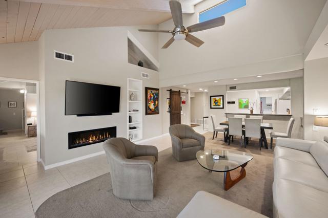 312 Forest Hills Drive, Rancho Mirage CA: https://media.crmls.org/mediaz/4612197b-2565-480b-aa20-7e92710ae6cd.jpg