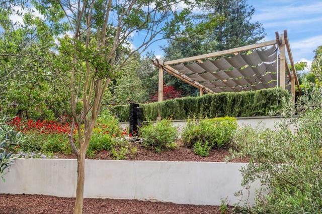 104 Pinta Court, Los Gatos CA: https://media.crmls.org/mediaz/46122b85-bd63-4ada-a577-3c28c7ad3568.jpg