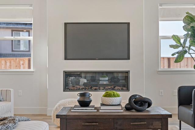 191 Scarlett Way, Hollister CA: https://media.crmls.org/mediaz/46124dfc-f9cd-47e8-9111-c228138b06ff.jpg
