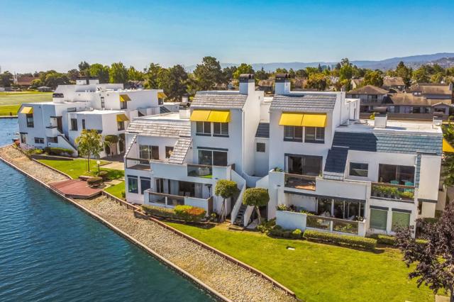 1029 Lido Lane, Foster City CA: https://media.crmls.org/mediaz/4612868c-3184-4a3d-9b5e-98783280dae6.jpg