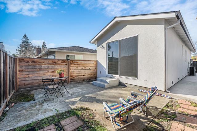 Image 47 of 48 For 41532 Trenouth Street