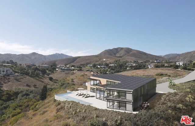 6111 Kanan Dume Road, Malibu CA: https://media.crmls.org/mediaz/4613bfd5-b59f-4943-b6f3-dd43b4dea4f0.jpg